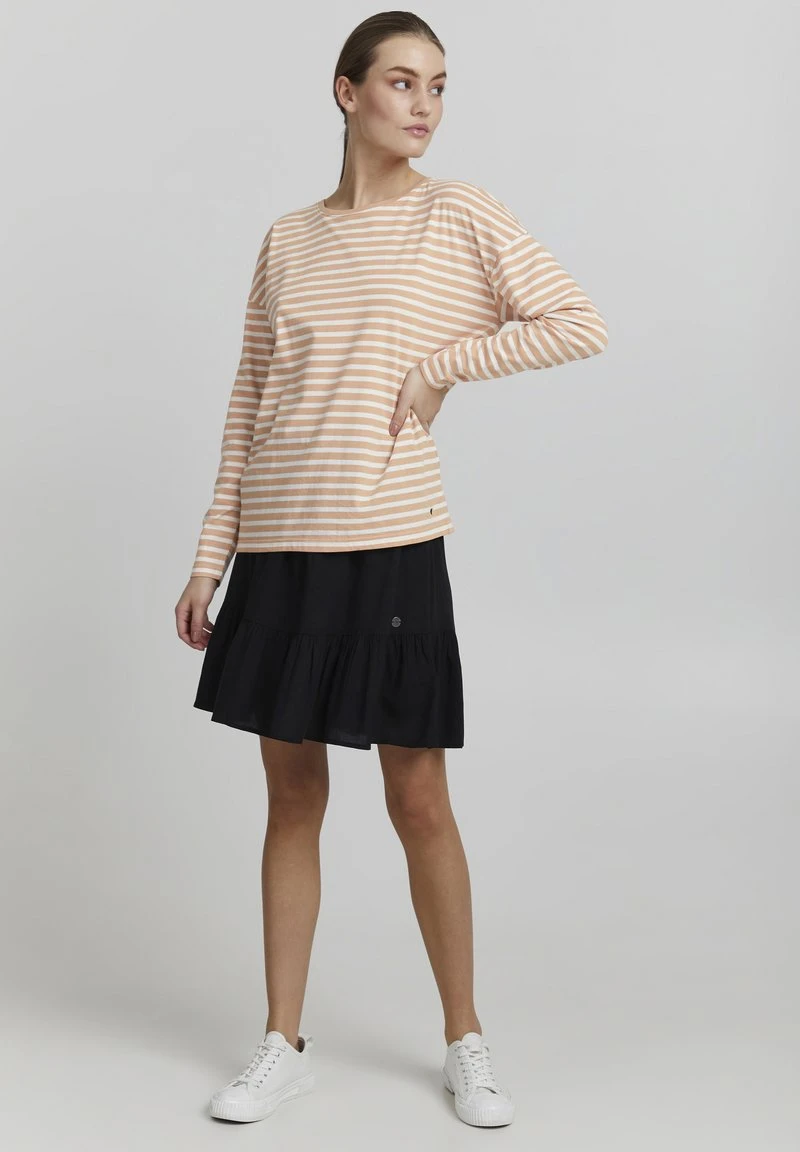 Oxmo Camiseta De Manga Larga - Mahogany Rose , Mujer 4 Oxmo Camiseta De Manga Larga - Mahogany Rose , Mujer - Image 2