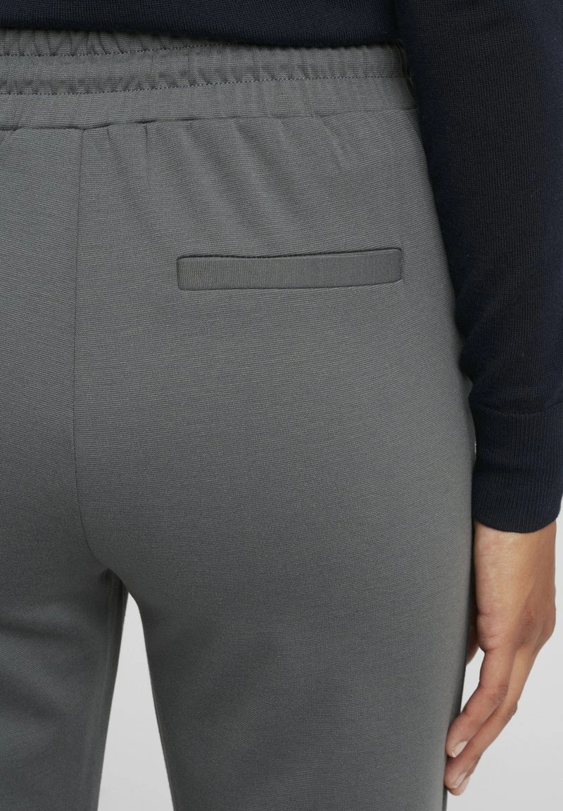 Oxmo OXANITA - Pantalones Deportivos - Dark Shadow , Mujer 7 Oxmo OXANITA - Pantalones Deportivos - Dark Shadow , Mujer - Image 5