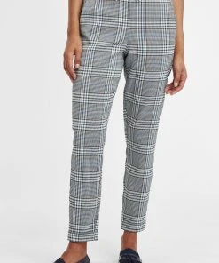 Oxmo OXLIVIA - Pantalones - Insignia Blue , Mujer